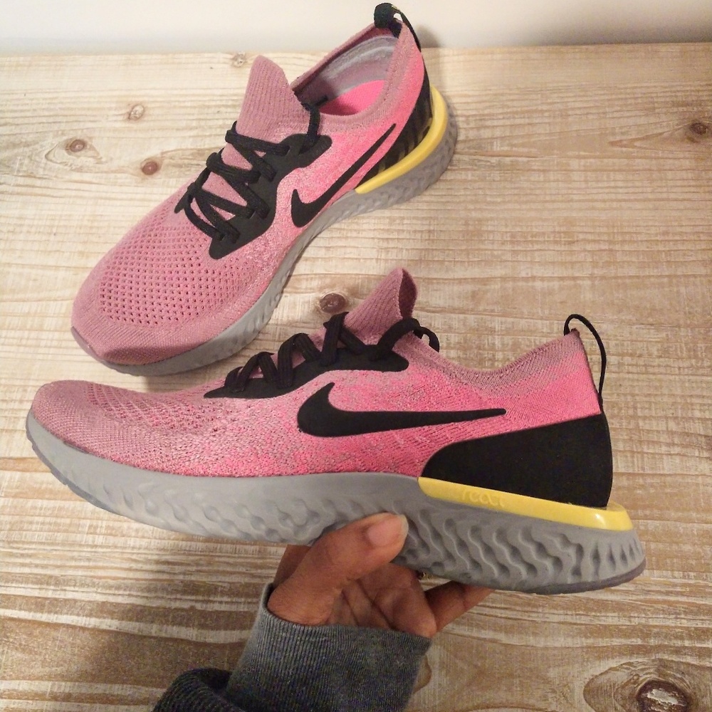 NEW Nike Epic React Flyknit